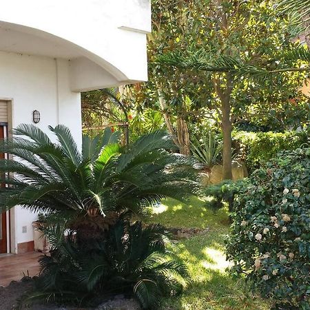 Giardino Mediterraneo Лакко-Амено Экстерьер фото
